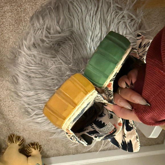 Farm Rio Sneaker Mules - Picture 4 of 6